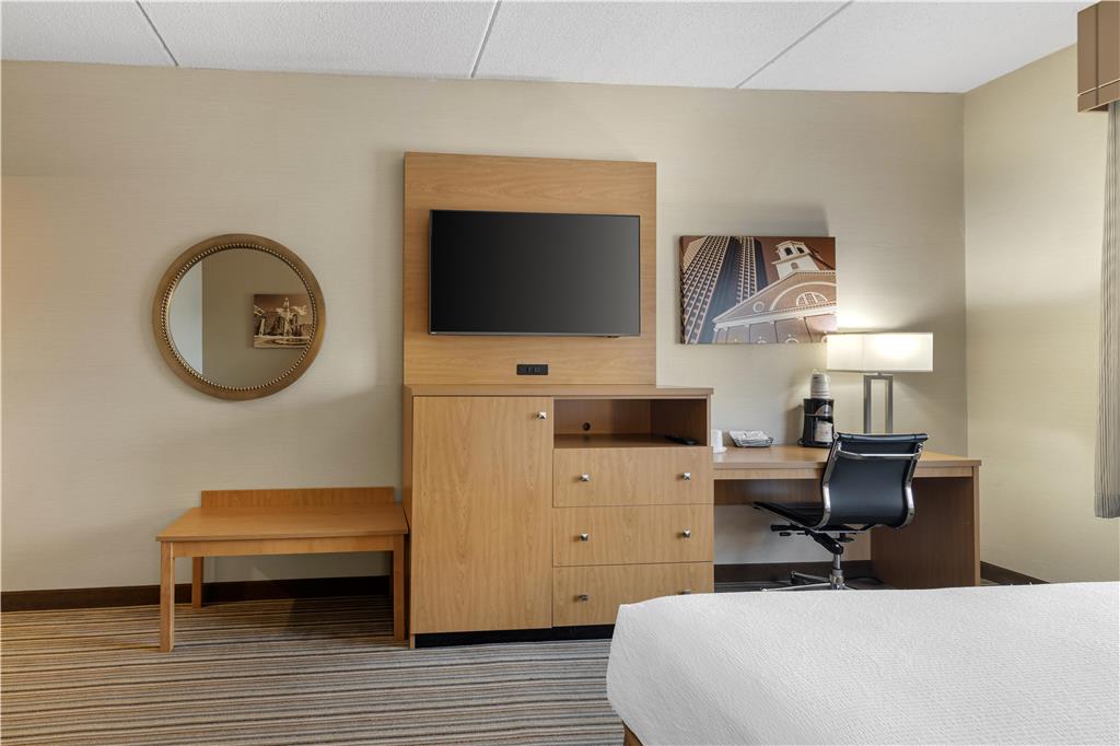 Best Western Royal Plaza Hotel & Trade Center - photo 42