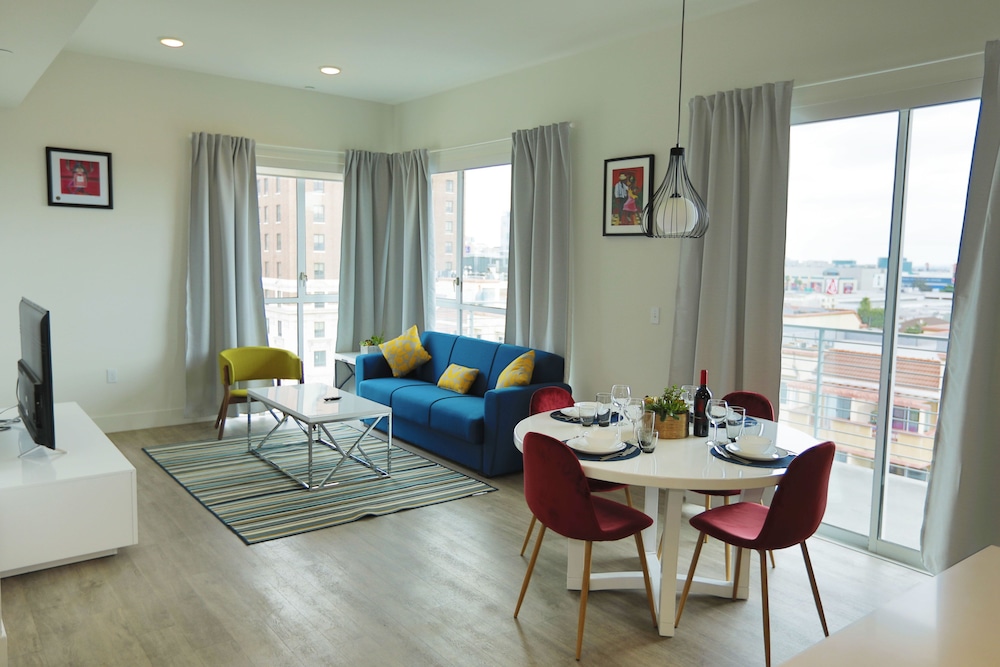 Panoramic Central Residences — 4-Star Luxury Hotel in Los Angeles, United States