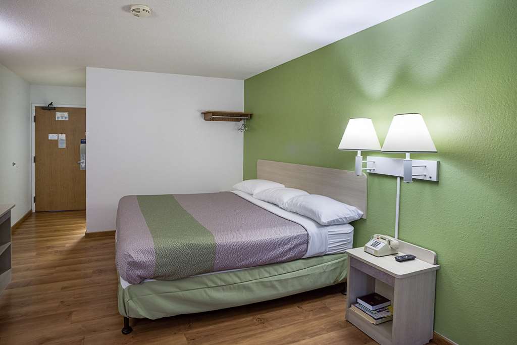 Motel 6 Binghamton NY - photo 9