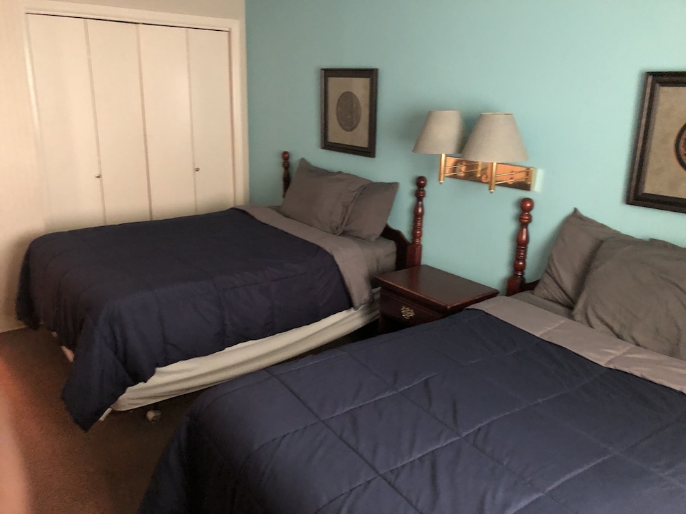 The Tompkinsville Inn - photo 11