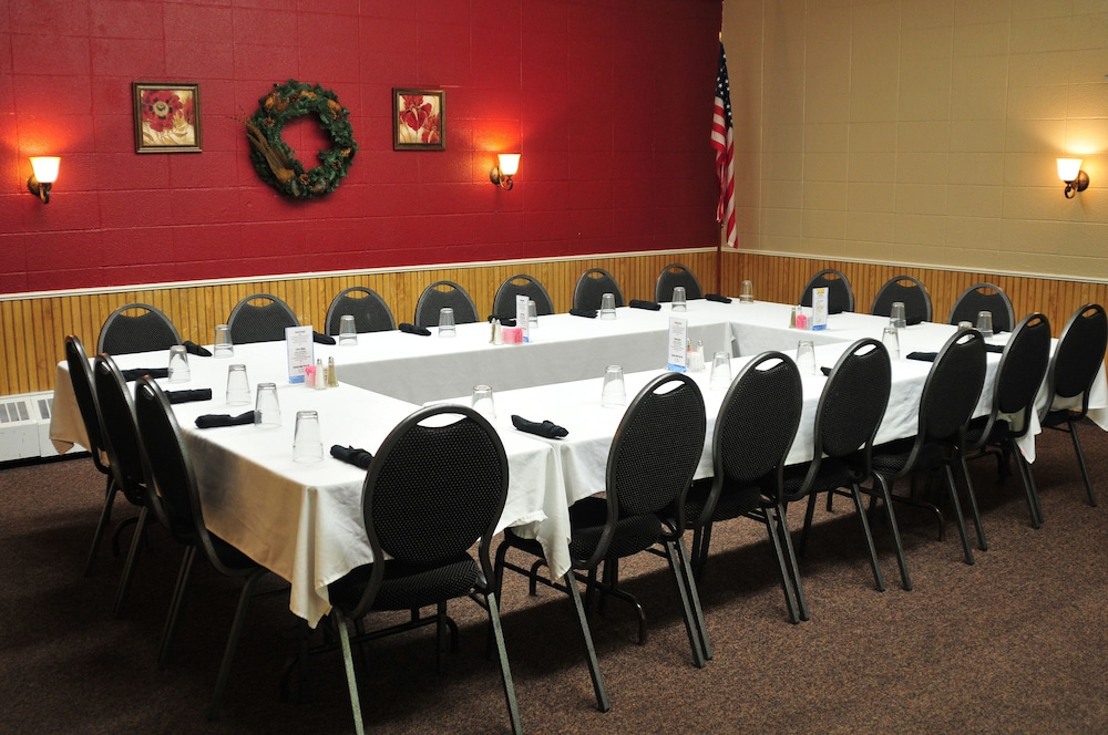 Yellowstone River Inn - photo 16