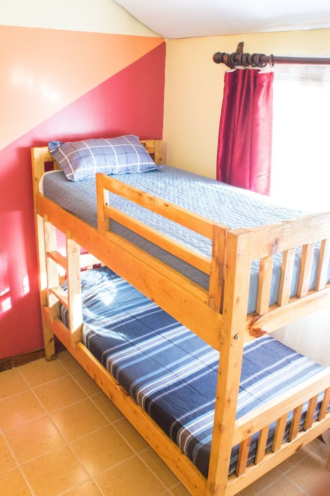 Naisula Place Hostel