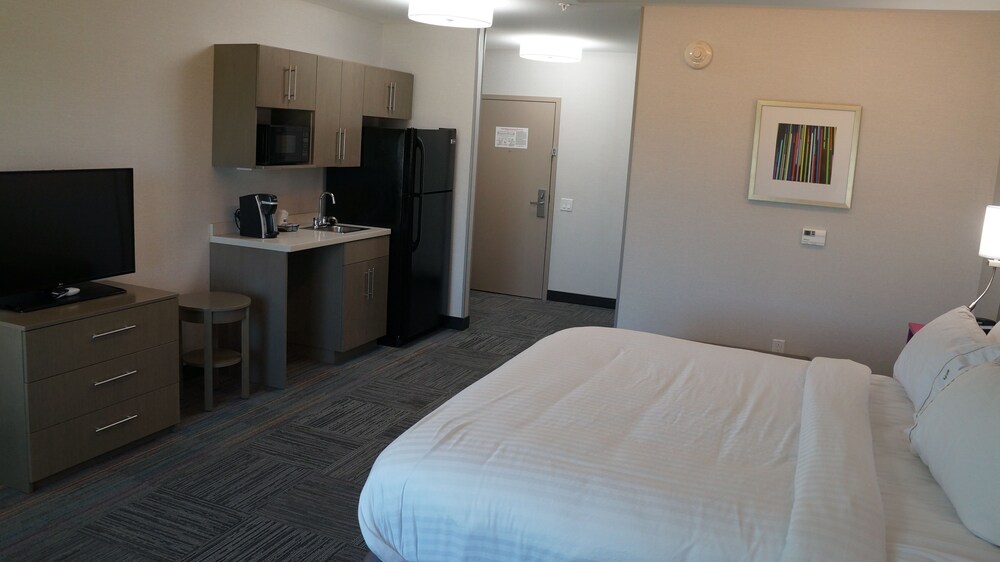 Holiday Inn Express & Suites Shippensburg by IHG - photo 32