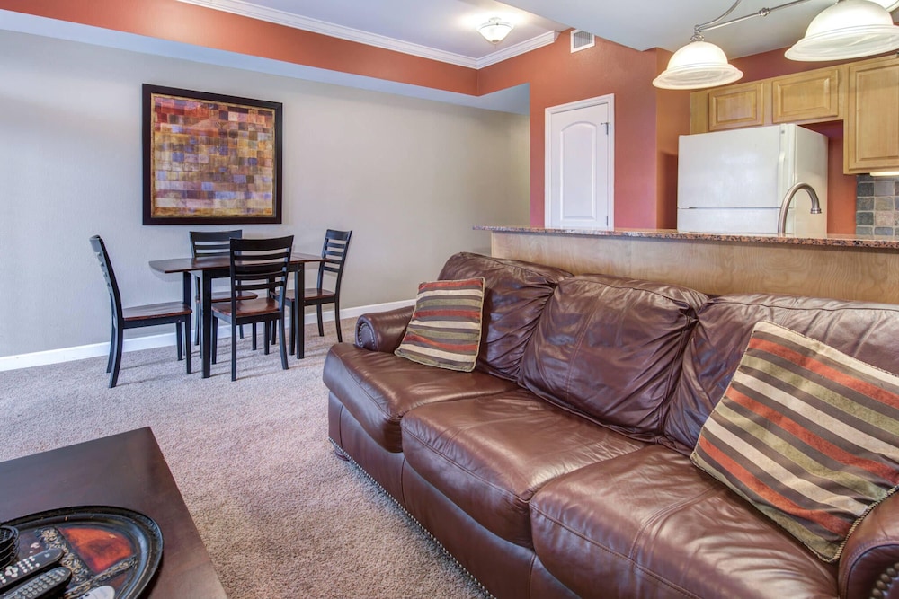 River Crossing Resort - photo 7