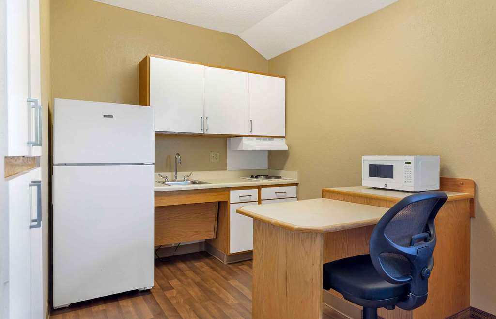 Extended Stay America Select Suites Orlando Lake Mary 1040 - photo 23