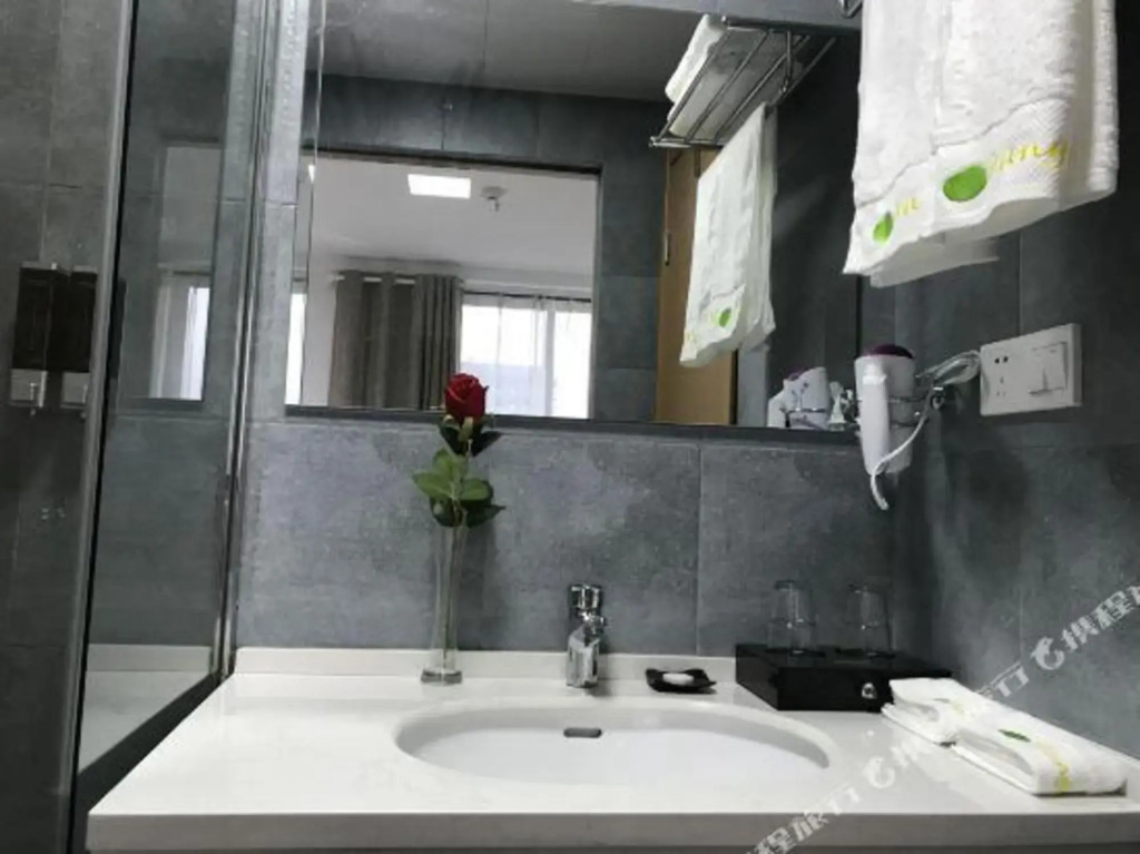 Mango Hotel - carbon neutral hotel in Hangzhou