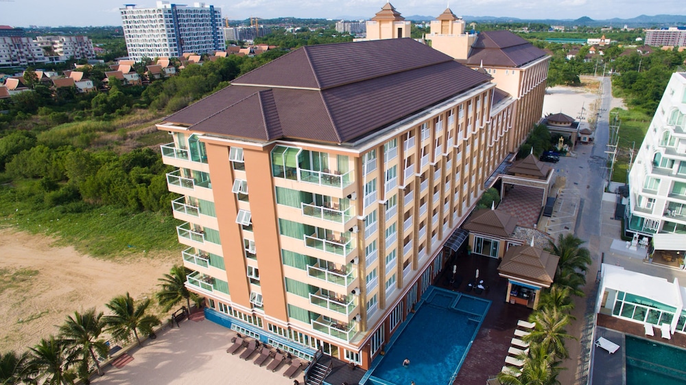 Saisawan Beach Resort — 4-Star Luxury Hotel in Sattahip, Thailand