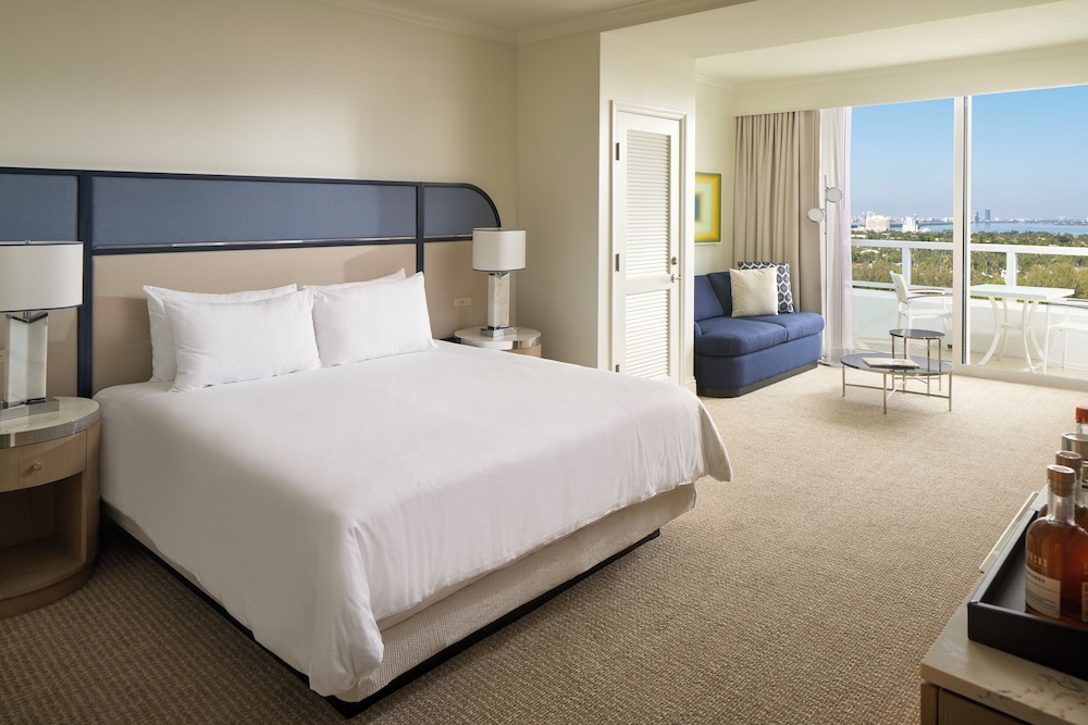 Fontainebleau Miami Beach - photo 12