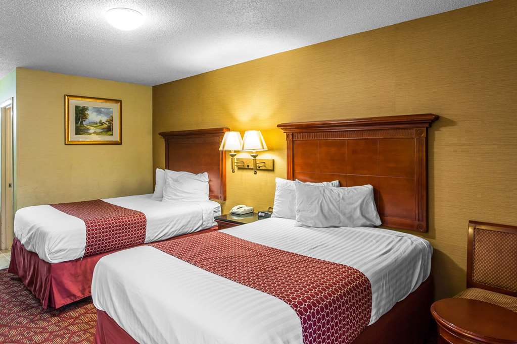 Rodeway Inn Goodlettsville South - photo 16