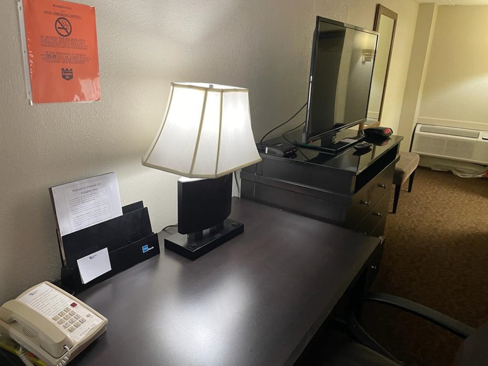 Knights Inn By Capital O Emporia I 35 - photo 36