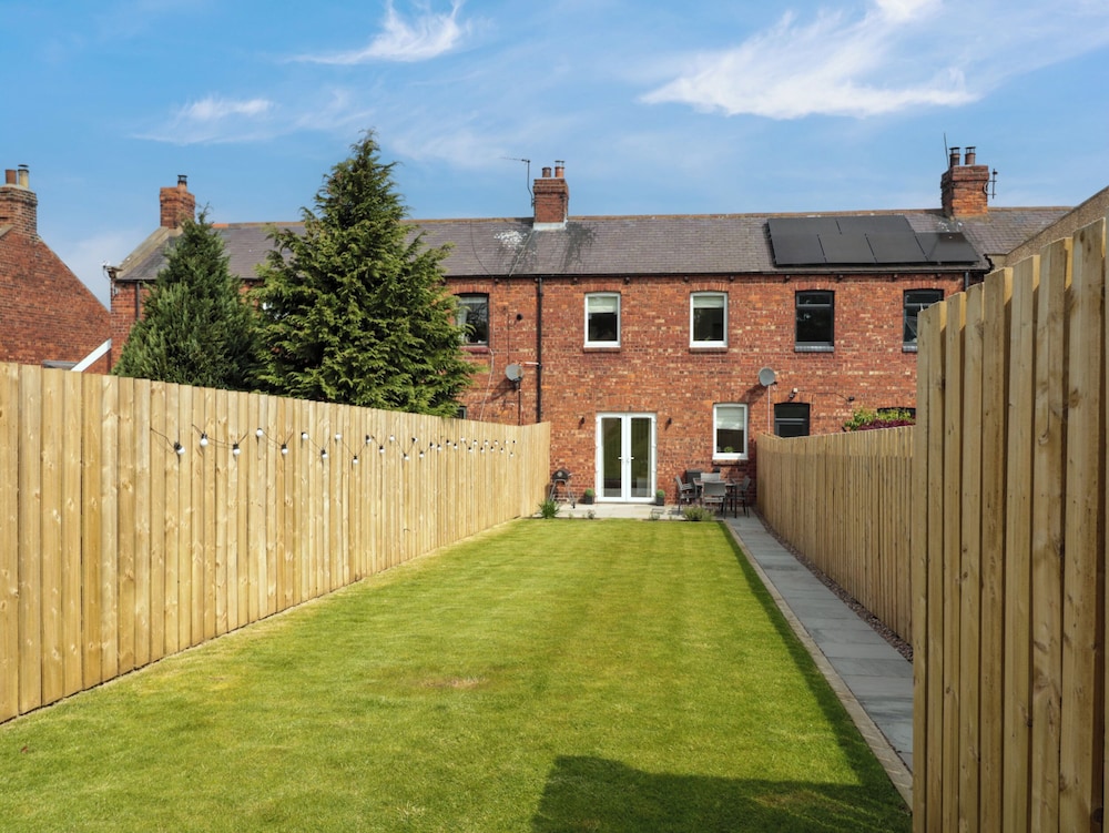 The Miners Cottage — 4-Star Luxury Hotel in Berwick-Upon-Tweed, United Kingdom
