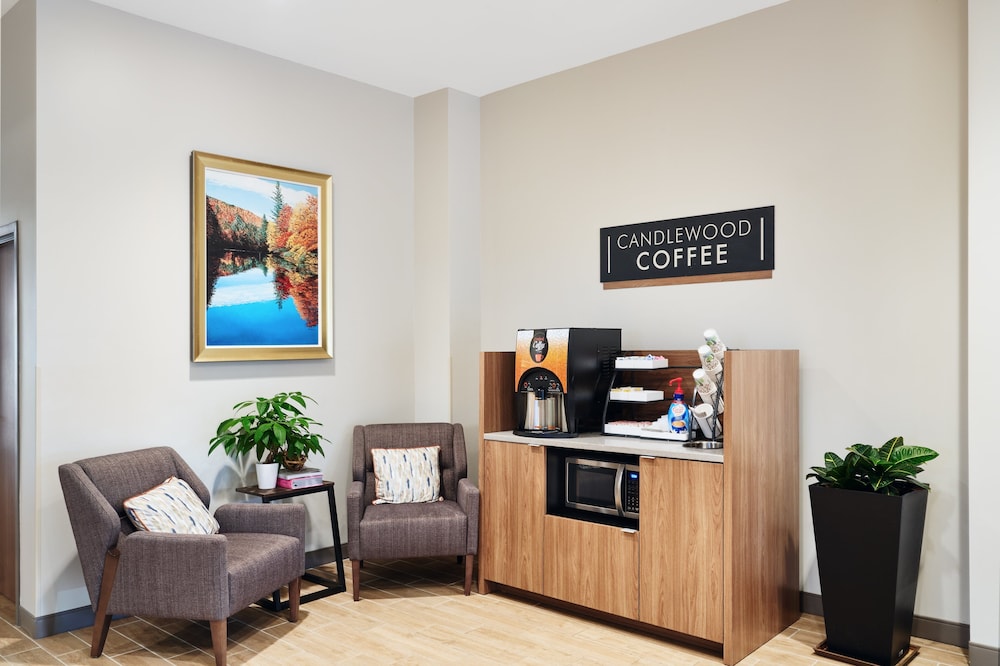 Candlewood Suites Asheville Downtown by IHG - photo 55