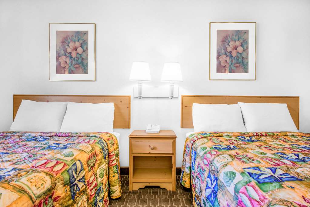 Knights Inn Pine Grove - photo 9