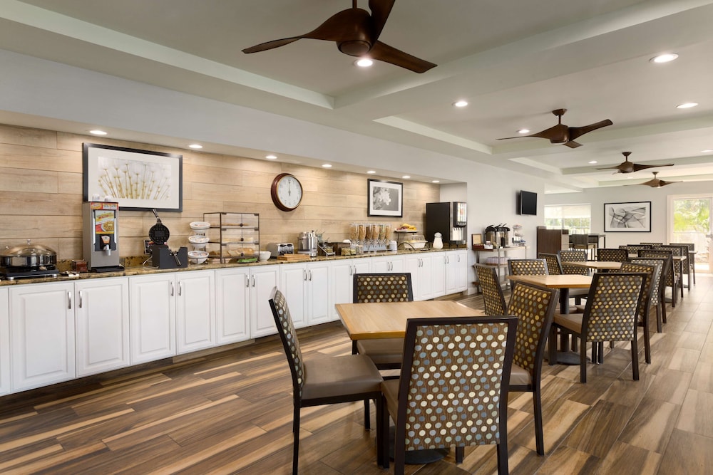 SureStay Plus Hotel by Best Western Vero Beach - photo 13