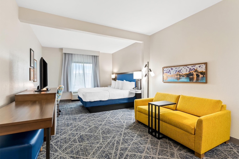 Hampton Inn Laramie - photo 27