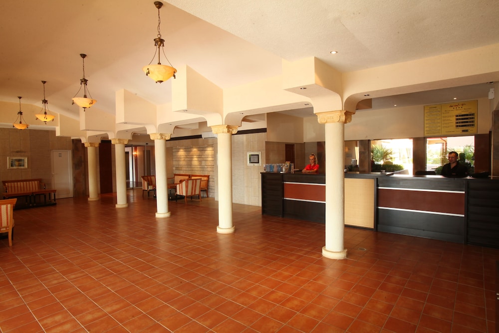 Vox Maris Grand Resort — Costinesti — photo 2