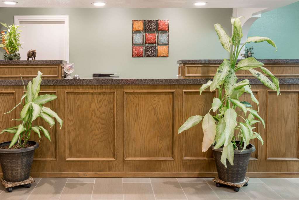 Knights Inn Slaton - photo 3