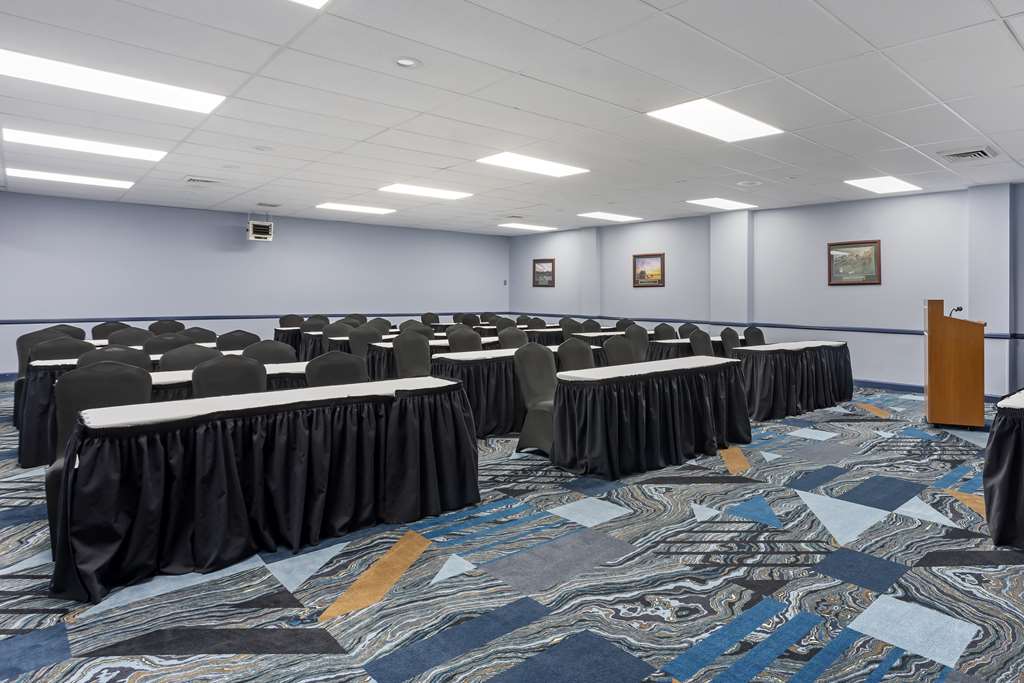Best Western Rutgers University Hotel - photo 33