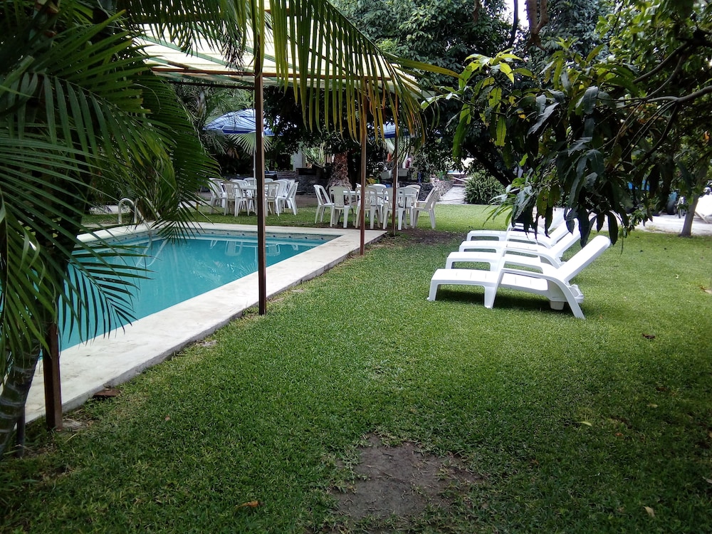Bungalows de los Abuelos — hotel in Cuautla