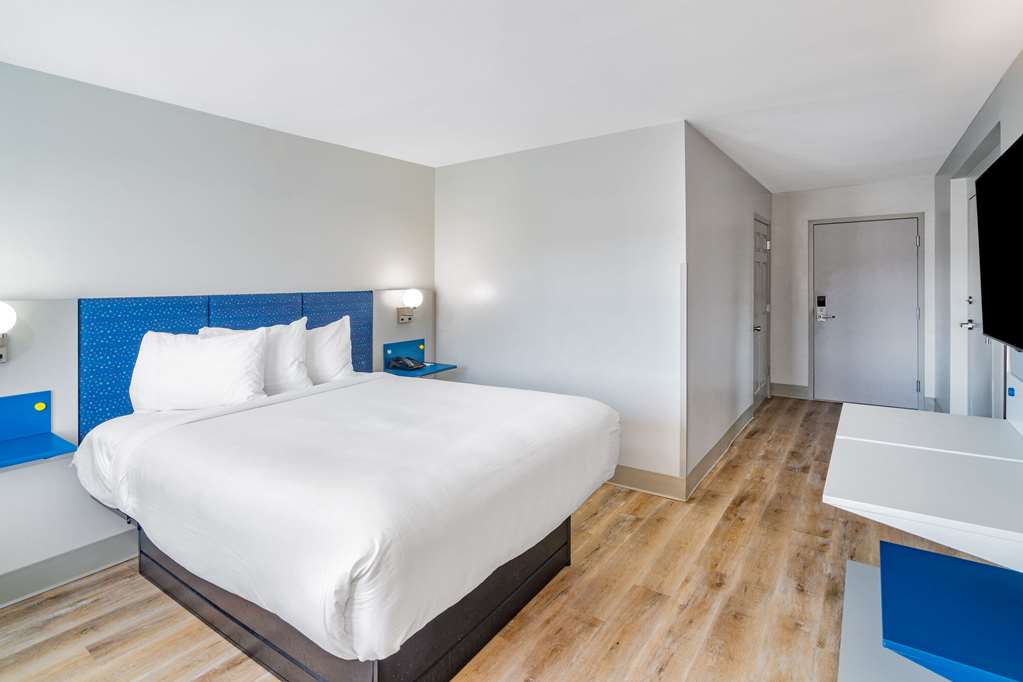 Microtel Inn & Suites By Wyndham Athens - photo 17
