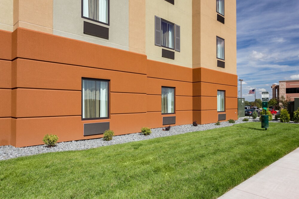 Candlewood Suites Eau Claire I 94 by IHG - photo 19