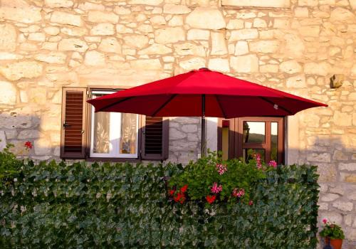 Studio apartman Moreno — 4-Star Luxury Hotel in Labin, Croatia