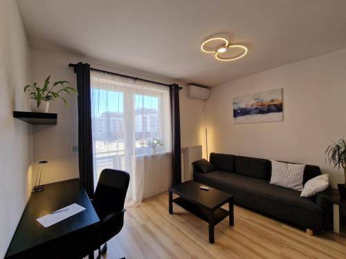 Modern Smart Home Metrodom Park 15min from center — 4-Star Luxury Hotel in Budapest, Hungary