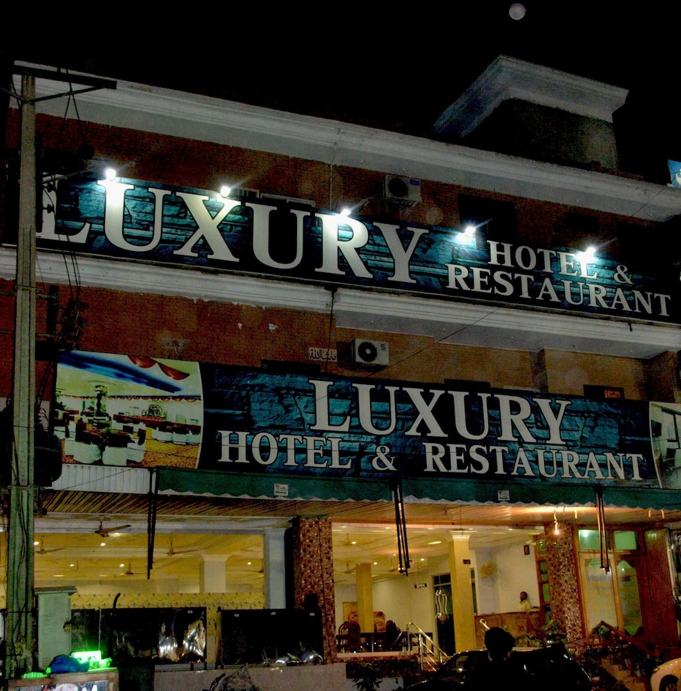 Luxury Hotel And Restaurant in Bahawalpur, Pakistan