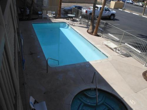 Super 8 By Wyndham El Centro - photo 7
