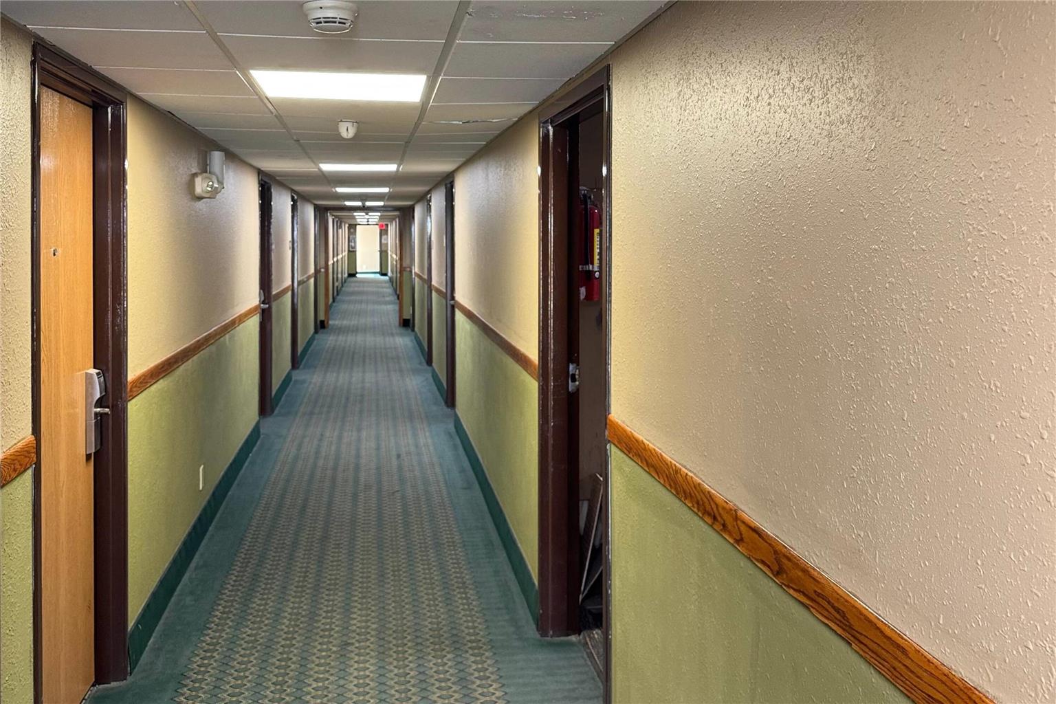 Super 8 by Wyndham Mendota I 39 - photo 17