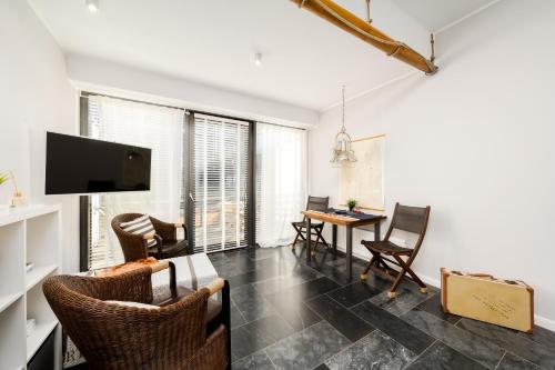 ANS Hanza Tower Apartment No 628 Swimming pool sauna jacuzzi viewing terrace in Szczecin, Poland