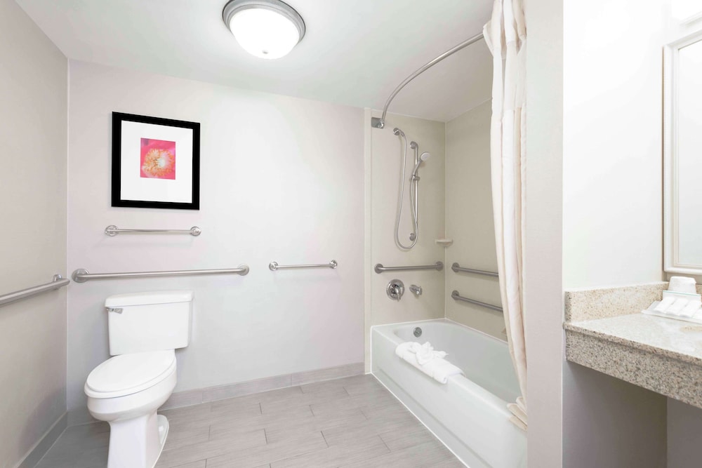 Hilton Garden Inn Independence - photo 27