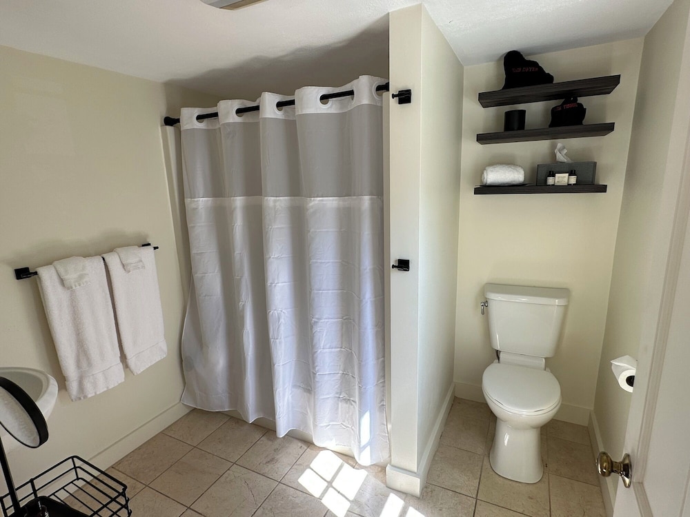 Inn at Perkins Cove - photo 107