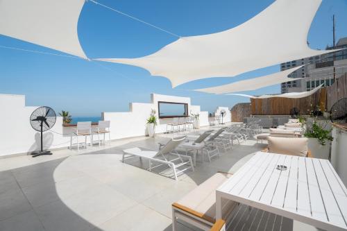 Central Beach Hotel - carbon neutral hotel in Tel Aviv
