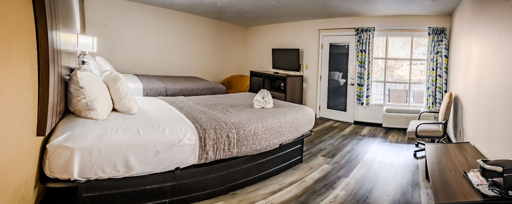 Bear Creek Inn - photo 24