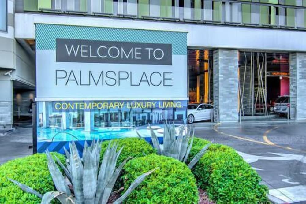 Luxury Suites at the Palms - photo 55