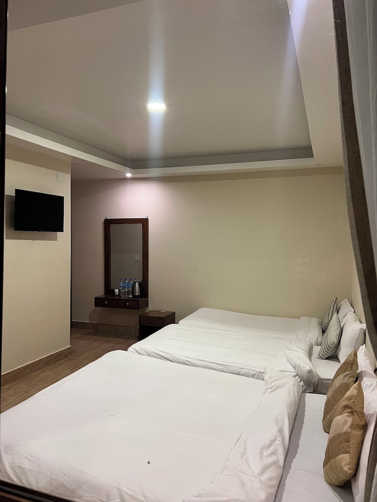 Ratna Giri Resort — Bhaktapur — photo 5