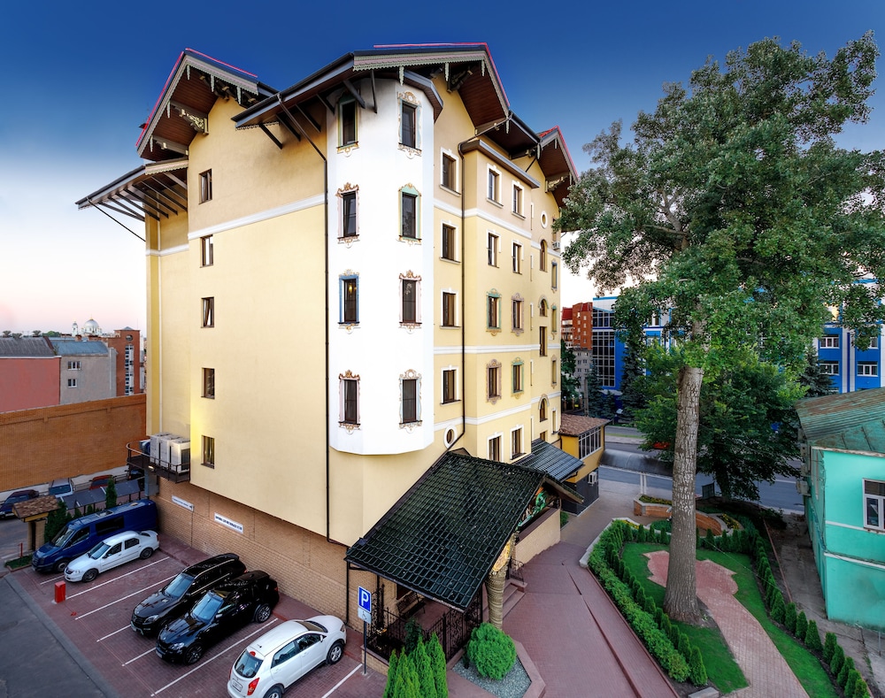 Dinastiya Hotel - carbon neutral hotel in Kursk