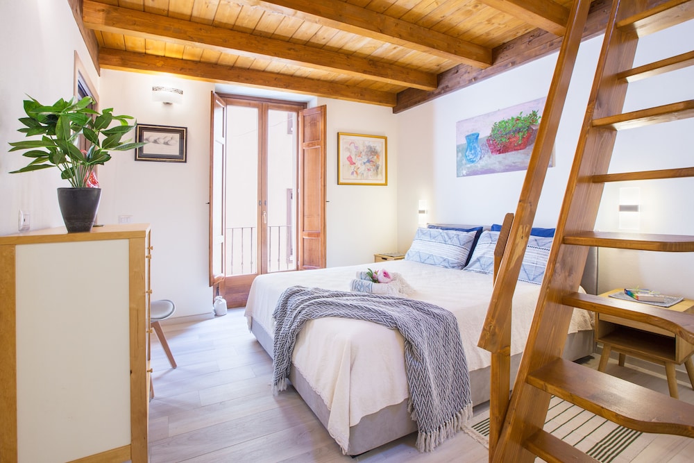 Home Carales — 4-Star Luxury Hotel in Cagliari, Italy