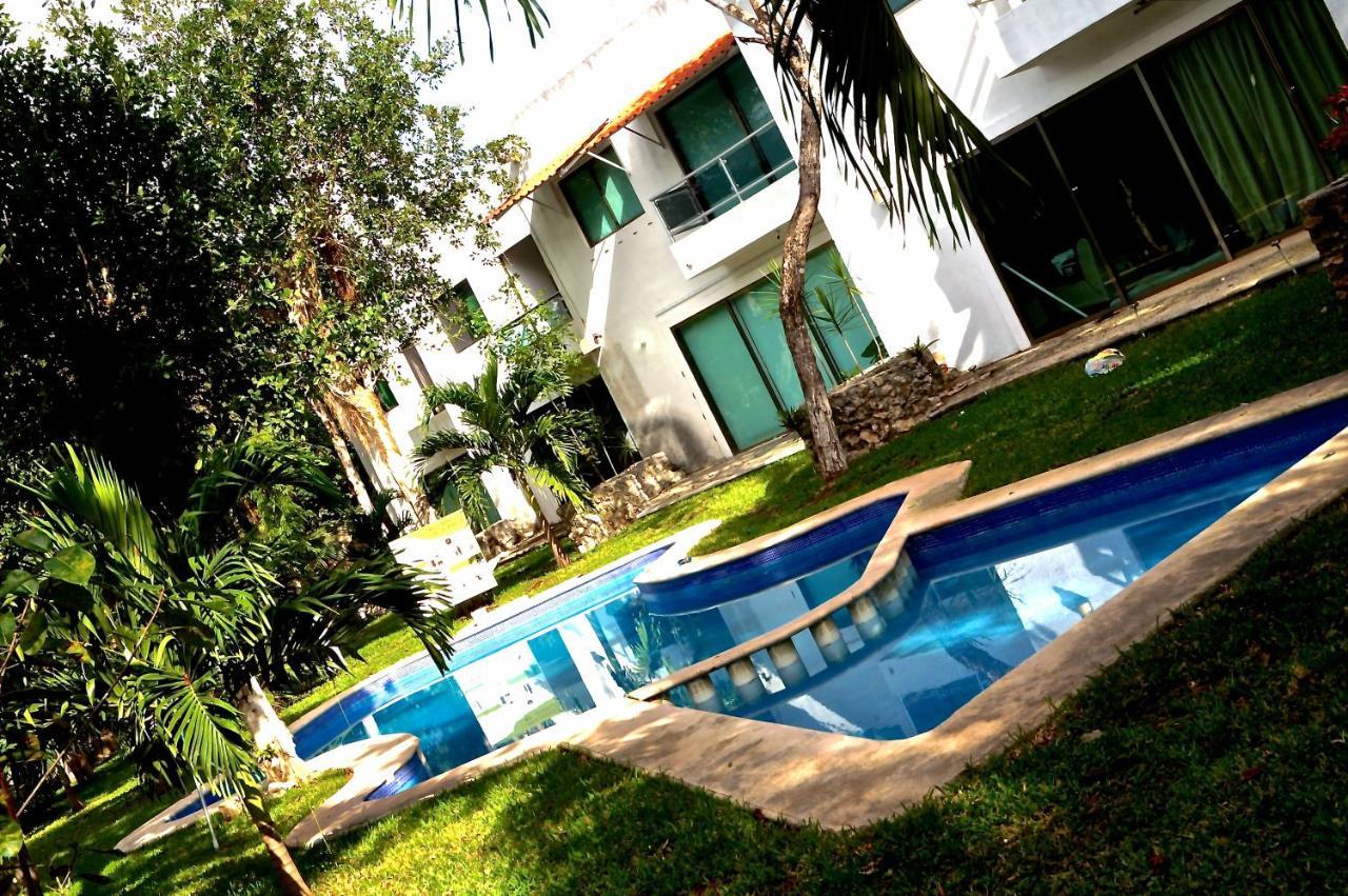 Villa Selvática con Piscina en Playa del Carmen — 4-Star Luxury Hotel in Playa Del Carmen, Mexico