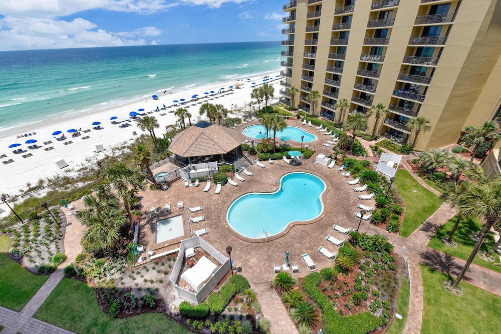 Summerhouse by Book That Condo — 4-Star Luxury Hotel in Panama City Beach, United States