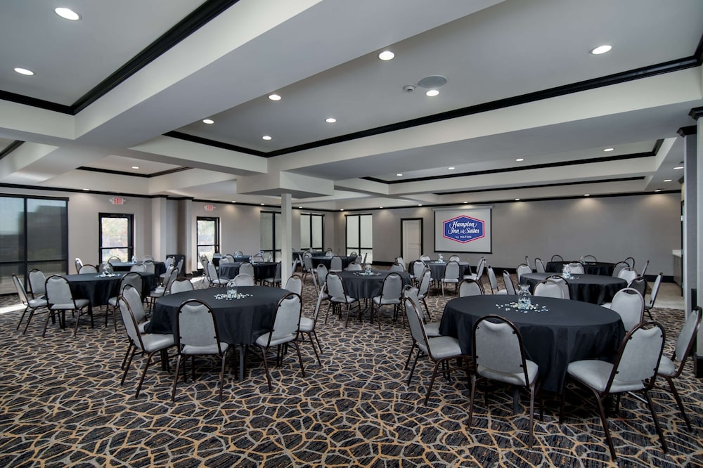 Hampton Inn & Suites Fort Worth Fossil Creek - photo 55