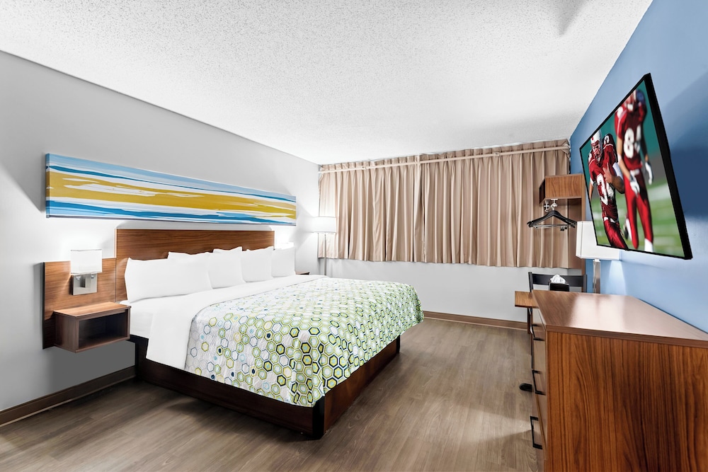 HomeTowne Studios by Red Roof & Conference Center Cortland - photo 12