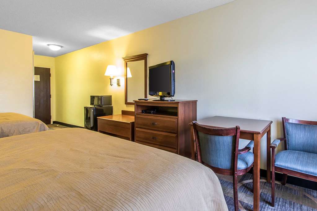 Quality Inn & Suites Memphis East - photo 9