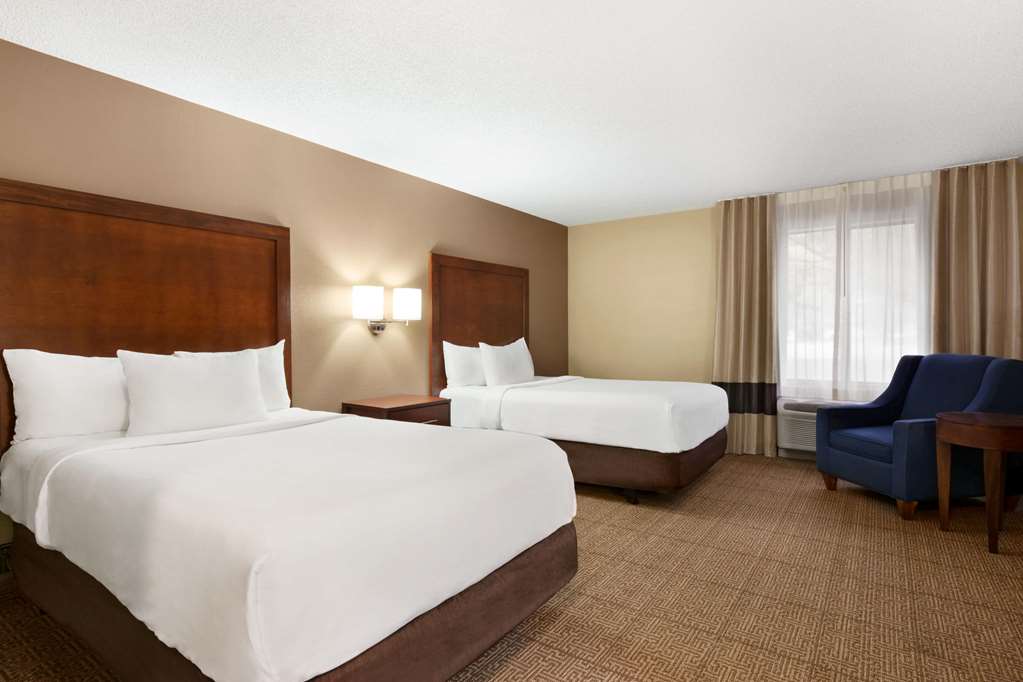 Baymont by Wyndham Rocky Mount - photo 17