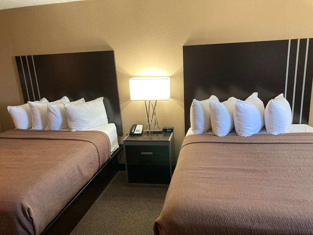 Best Western Plus Reading Inn & Suites - photo 56
