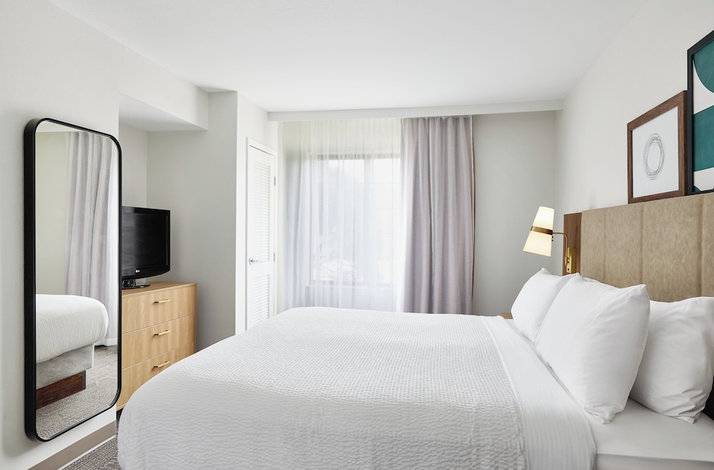 Staybridge Suites Downtown Peoria by IHG - photo 12