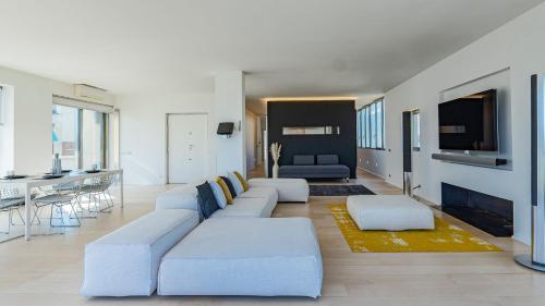 EasyTopStay Rome from above Apt with a view — 4-Star Luxury Hotel in Rome, Italy
