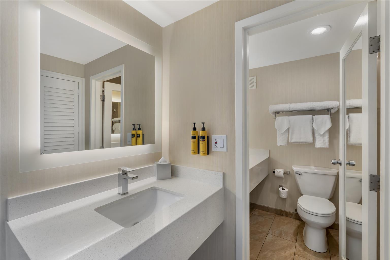 Best Western Plus Carriage Inn - photo 26