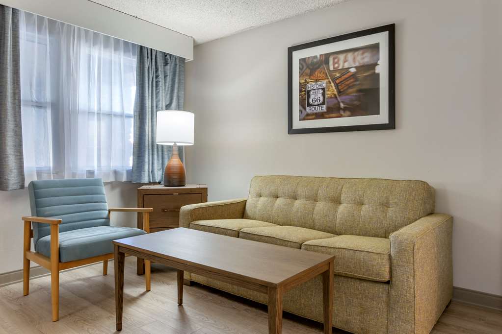 Best Western Plus King's Inn & Suites - photo 19